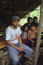 The photographer - activist Jonathan “Jonás” Moller with friends. Cabá, CPR of the Sierra, 1993